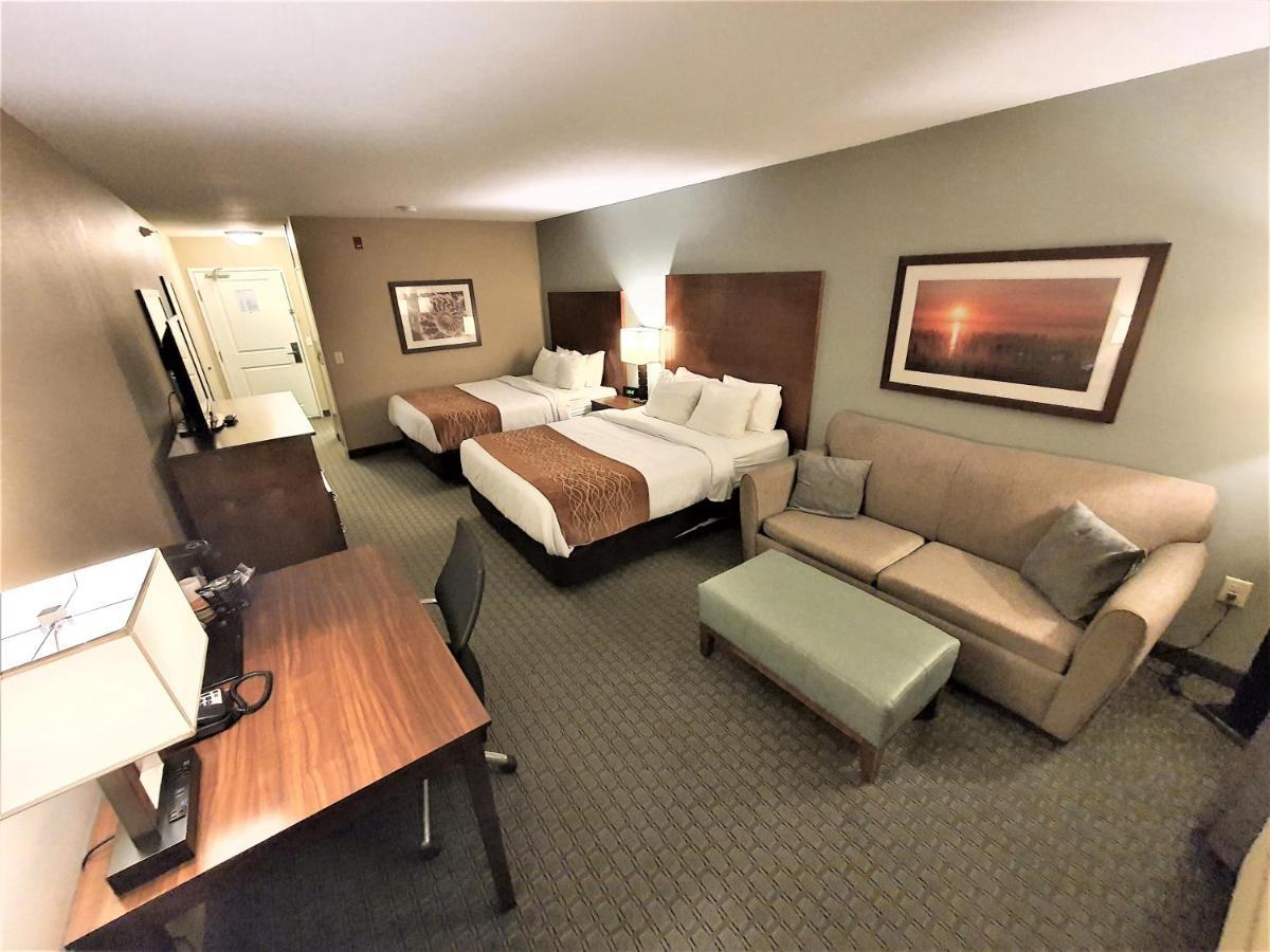 Amerivu Inn And Suites - Chisago City Ngoại thất bức ảnh