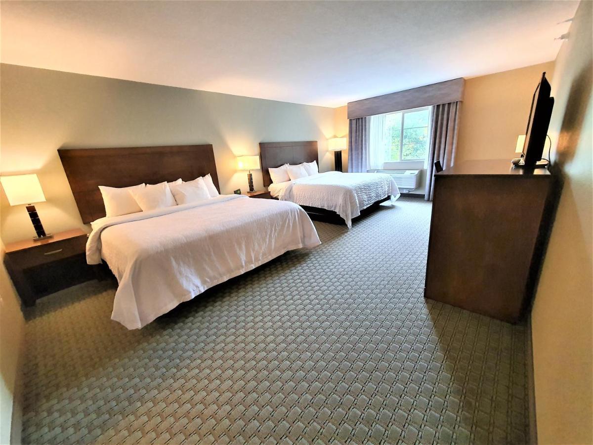 Amerivu Inn And Suites - Chisago City Ngoại thất bức ảnh