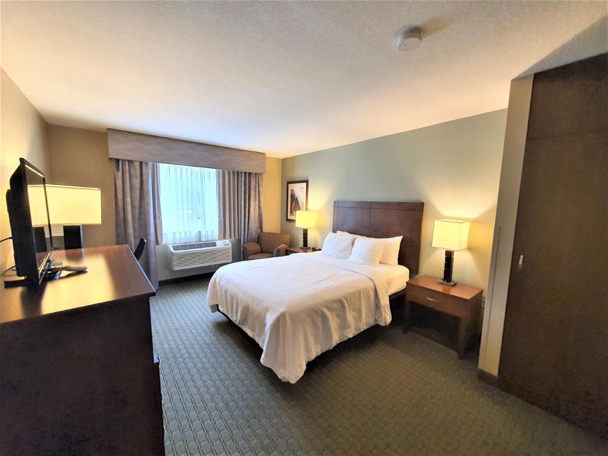 Amerivu Inn And Suites - Chisago City Ngoại thất bức ảnh