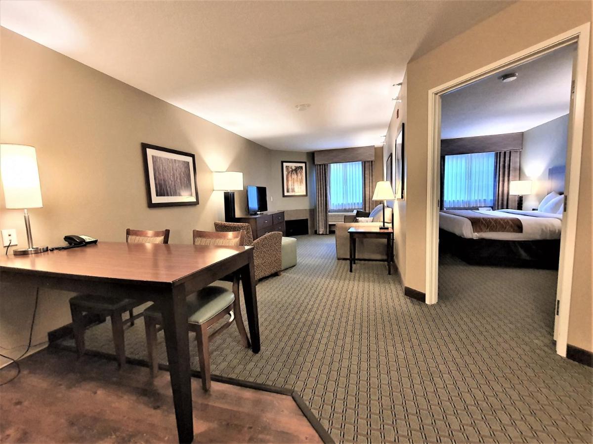Amerivu Inn And Suites - Chisago City Ngoại thất bức ảnh