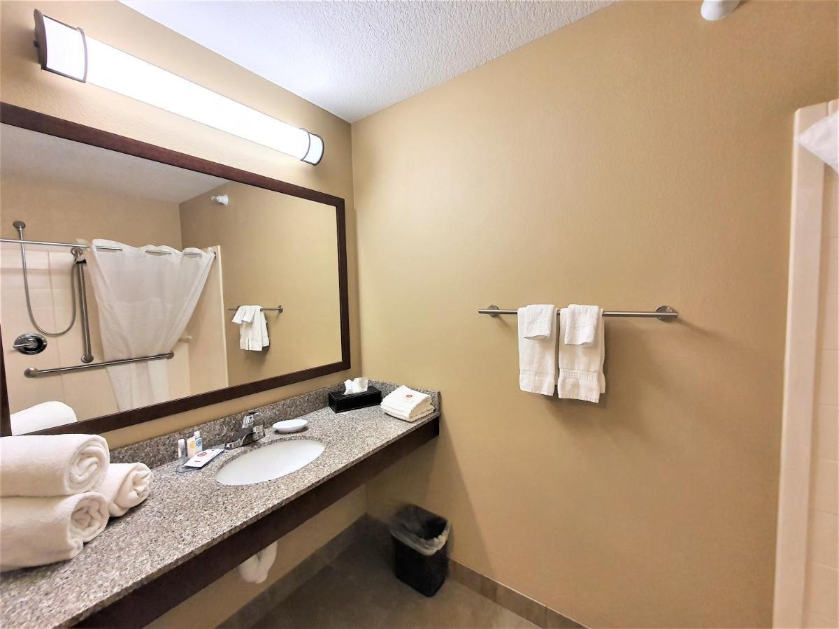 Amerivu Inn And Suites - Chisago City Ngoại thất bức ảnh